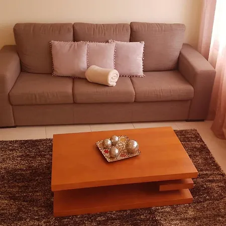 Remarkable 3-bed House In ماتشيكو