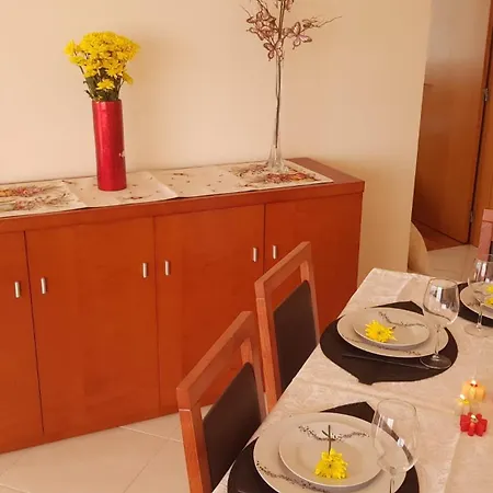 Vakantiehuis Remarkable 3-bed House In Machico (Madeira)