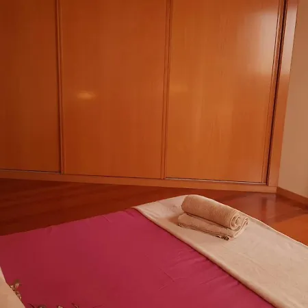בית נופש Remarkable 3-bed House In *
